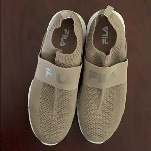 Fila Mens sneaker (9.5)